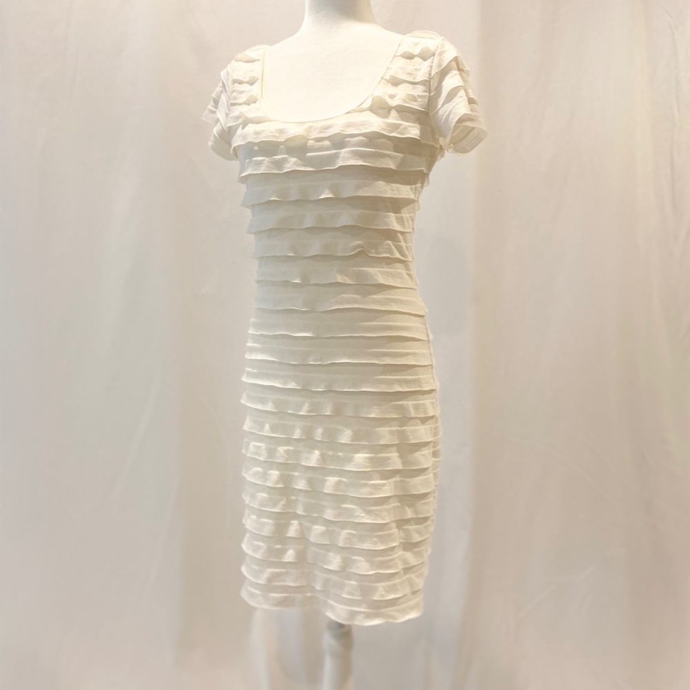 GUC Max Studio Short Sleeve Ruffle Dress